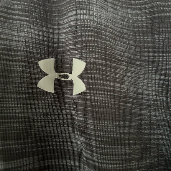 Under armour men’s med long sleeve light weight athletic shirt - Picture 3 of 6